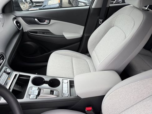 Certified 2023 Hyundai Kona SE image 14