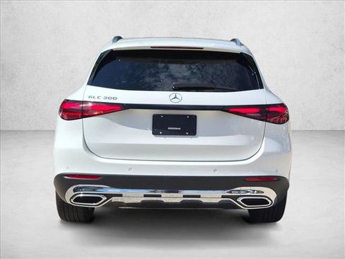 Used 2026 Mercedes-Benz GLC 300 image 7