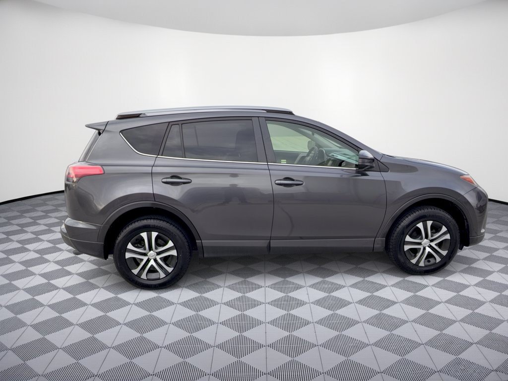Used 2018 Toyota RAV4 LE w/ All Weather Liner Package FWD image 8