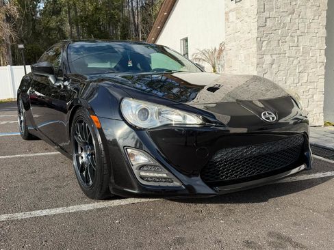 Used 2014 Scion FR-S image 21