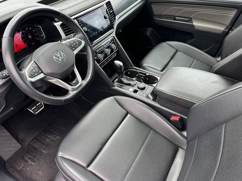 Used 2023 Volkswagen Atlas SEL R-Line AWD/4WD image 10