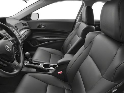 Used 2017 Acura ILX FWD image 9