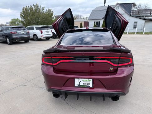 Used 2019 Dodge Charger Scat Pack w/ Dynamics Package image 19