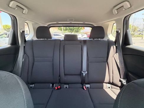 Used 2024 Nissan Rogue S FWD image 33