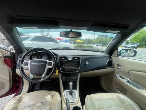 Used 2013 Chrysler 200 Limited FWD image 23