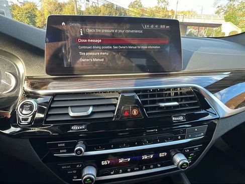 Used 2019 BMW 530i xDrive image 16