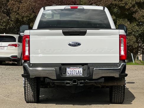 Certified 2024 Ford F350 XLT image 5
