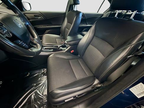 Used 2016 Honda Accord Sport image 11