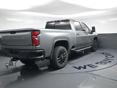 Used 2025 Chevrolet Silverado 2500 LTZ w/ LTZ Plus Package image 24