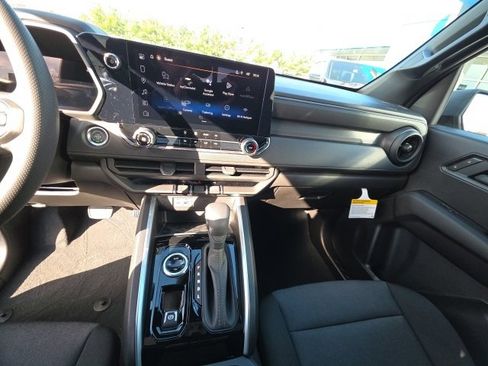 New 2026 Chevrolet Colorado W/T image 18