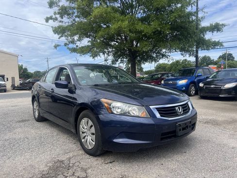 Used 2010 Honda Accord LX image 2