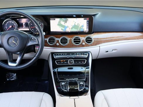 Used 2018 Mercedes-Benz E 300 E 300 image 15