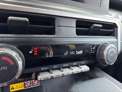 Used 2025 Toyota 4Runner TRD Sport AWD/4WD image 21