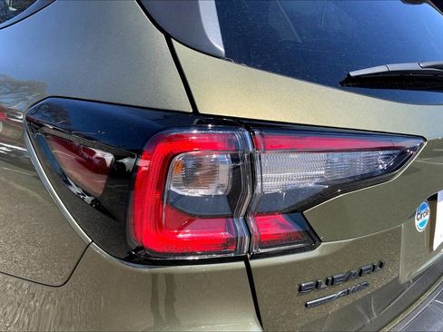 Certified 2025 Subaru Outback Onyx Edition image 28