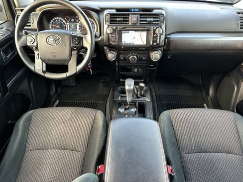 Used 2019 Toyota 4Runner TRD Off-Road image 12