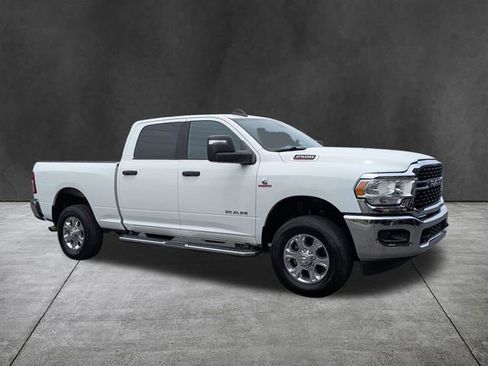 Used 2024 RAM 2500 Big Horn AWD/4WD image 2