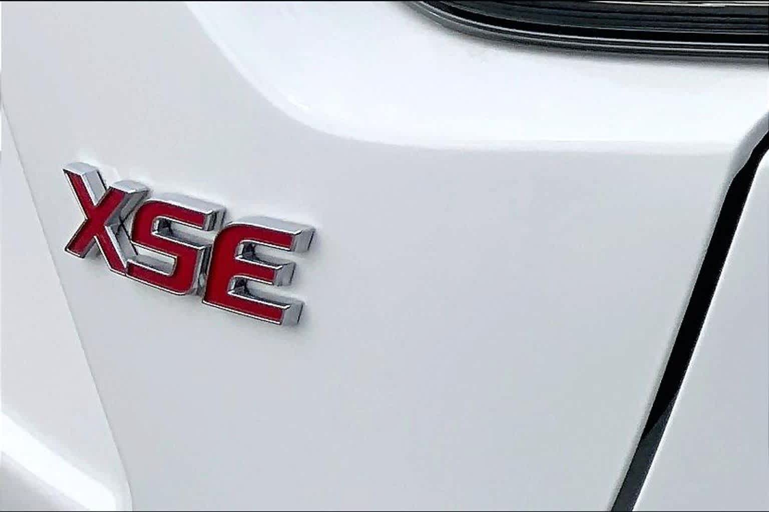Used 2026 Toyota Corolla XSE FWD image 30