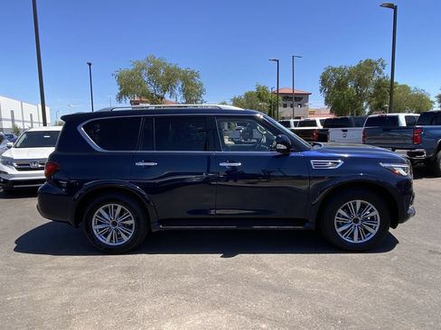 Used 2024 INFINITI QX80 Luxe AWD/4WD image 2