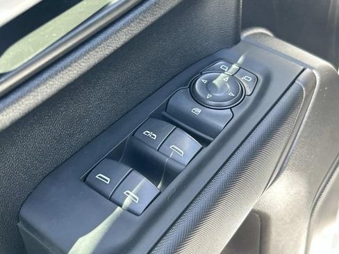 Used 2022 Chevrolet Silverado 1500 Custom w/ Safety Confidence Package AWD/4WD image 28