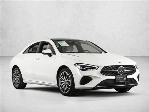 Certified 2025 Mercedes-Benz CLA 250 4MATIC image 3