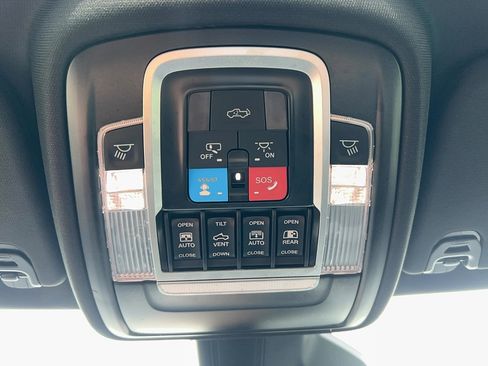 Used 2025 RAM 1500 Big Horn AWD/4WD image 22
