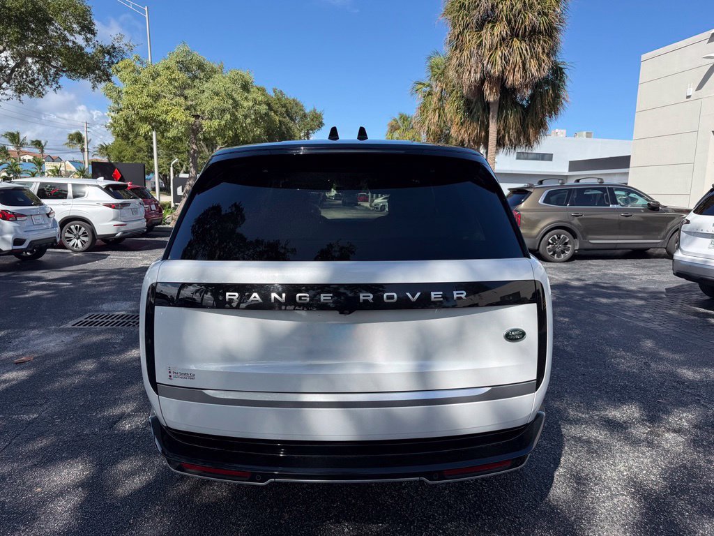 Used 2023 Land Rover Range Rover Autobiography AWD/4WD image 8