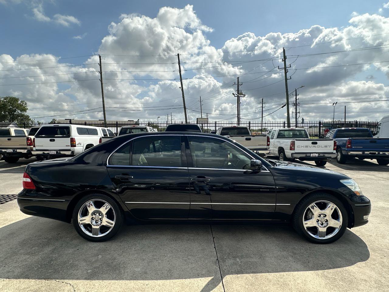 Used 2005 Lexus LS 430 RWD image 6
