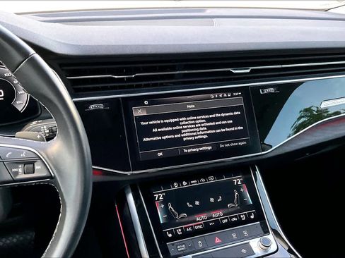 Used 2022 Audi Q8 Premium Plus w/ Premium Plus Package AWD/4WD image 7