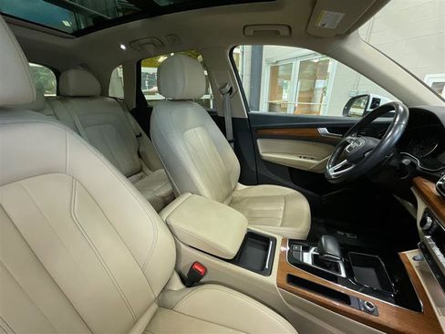 Used 2022 Audi Q5 2.0T Premium AWD/4WD image 30
