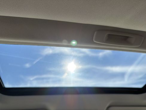 Used 2020 Nissan Rogue Sport SL w/ Premium Package image 5