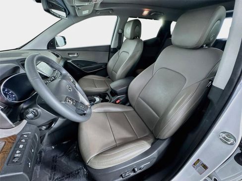 Used 2018 Hyundai Santa Fe Sport FWD image 11