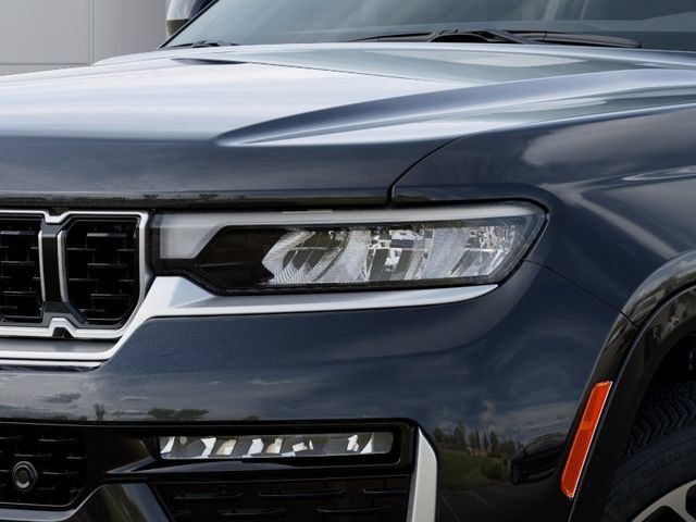 New 2026 Jeep Grand Cherokee Summit AWD/4WD image 11