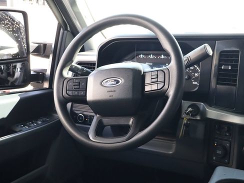 Used 2024 Ford F250 XL w/ STX Appearance Package AWD/4WD image 28