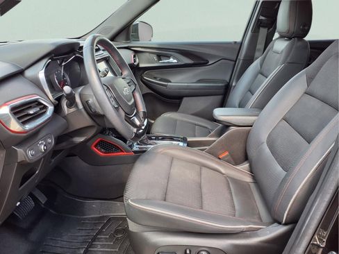 Used 2022 Chevrolet TrailBlazer RS w/ Technology Package image 10