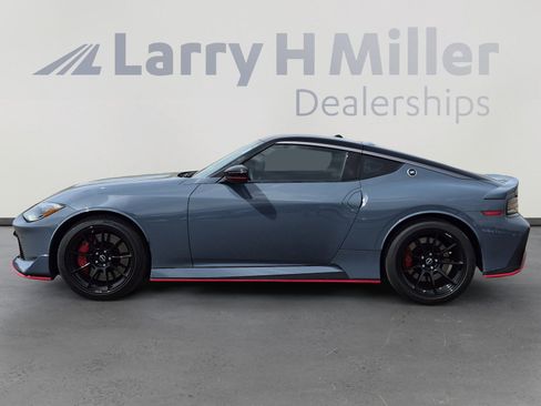 Used 2024 Nissan Z NISMO w/ Floor Mat Package image 2