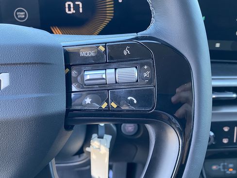 New 2026 Kia Sorento LX FWD image 15
