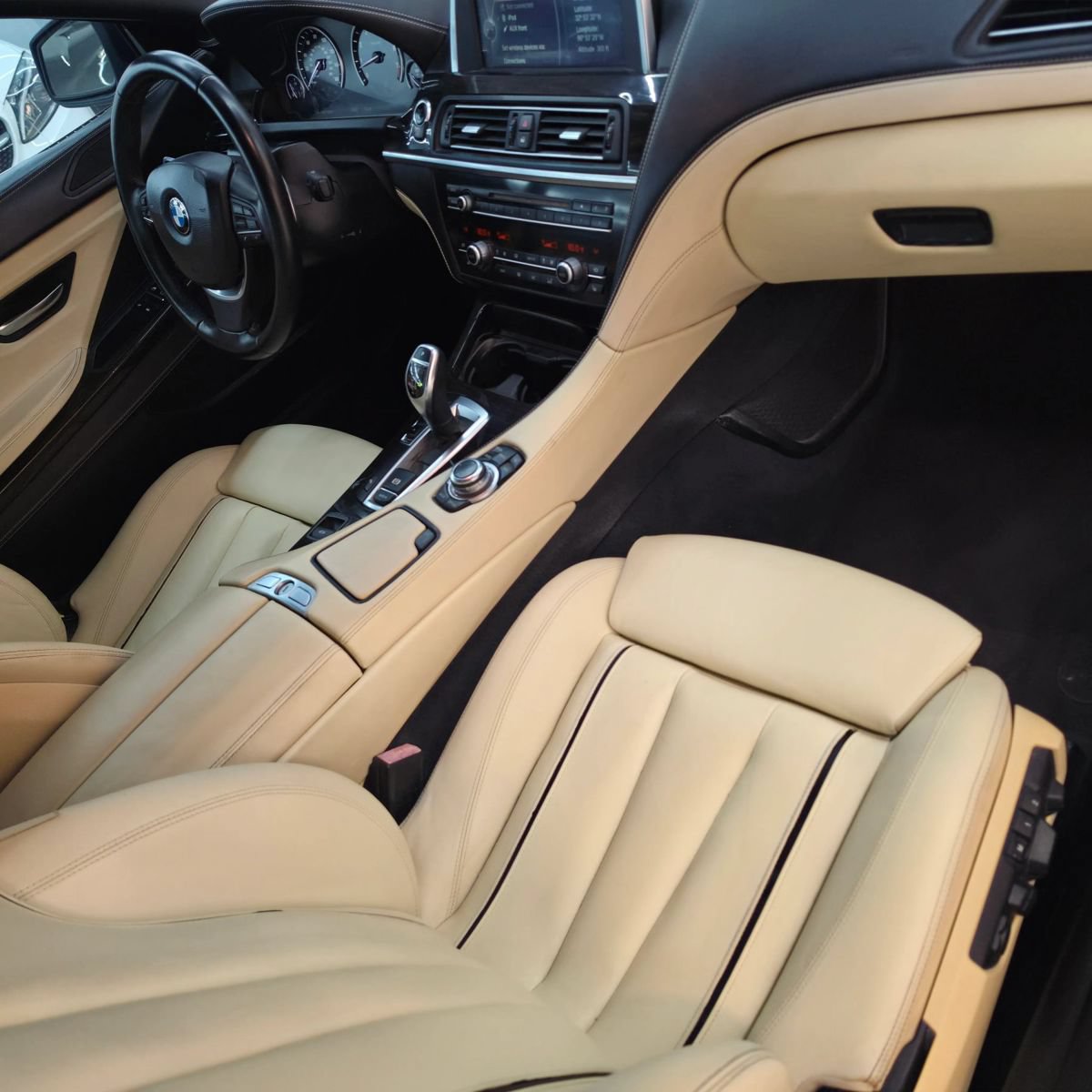 Used 2014 BMW 640i Convertible RWD image 26