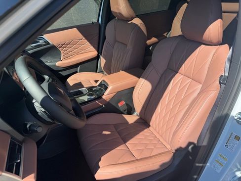 New 2025 Mitsubishi Outlander SEL image 23