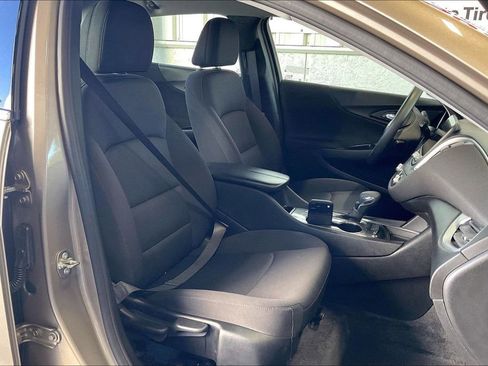 Used 2024 Chevrolet Malibu LT FWD image 23