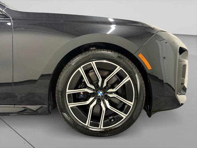 Used 2024 BMW 760i xDrive w/ Executive Package AWD/4WD image 29