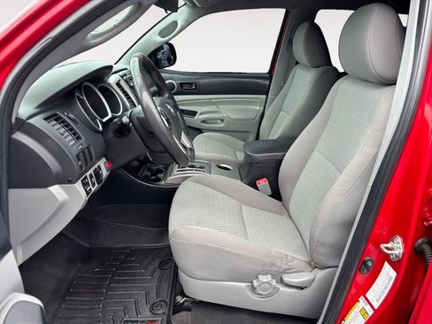 Used 2015 Toyota Tacoma 4x4 Double Cab w/ SR5 Package image 7