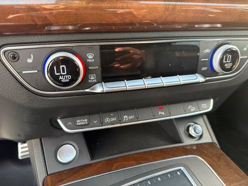 Used 2018 Audi Q5 2.0T Premium Plus w/ Premium Plus Package AWD/4WD image 48