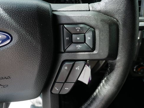 Used 2019 Ford F150 XLT w/ Equipment Group 302A Luxury AWD/4WD image 29