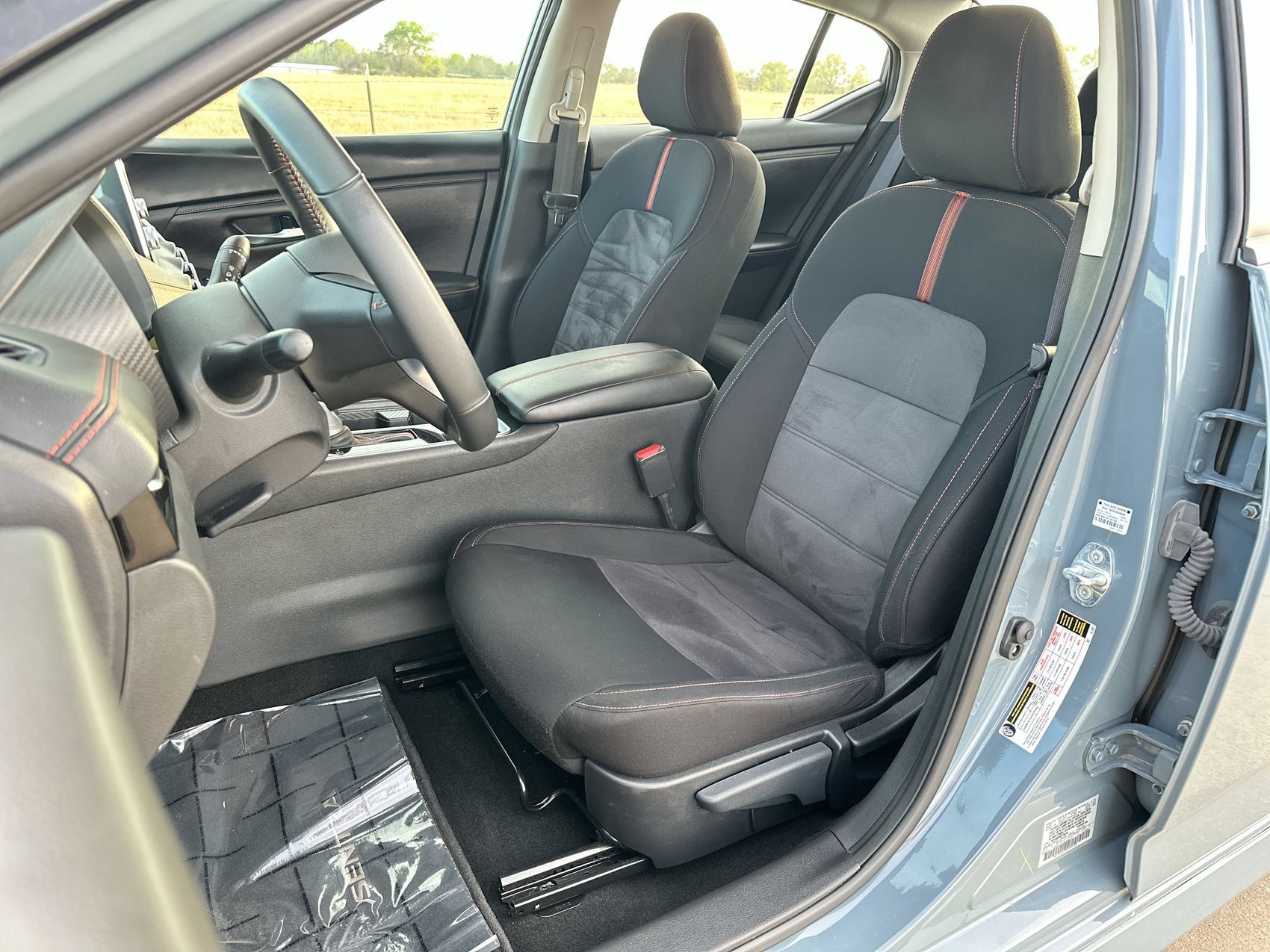 Used 2024 Nissan Sentra SR w/ Trunk Package FWD image 11