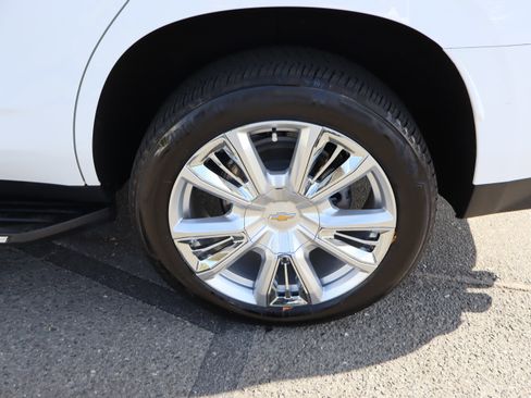 Used 2024 Chevrolet Tahoe High Country AWD/4WD image 44