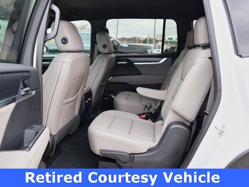 New 2025 GMC Acadia Elevation w/ Elevation Premium Package image 10