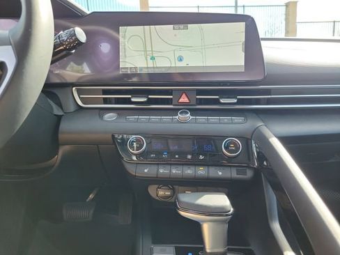 Certified 2025 Hyundai Elantra SEL w/ Cargo Package FWD image 13