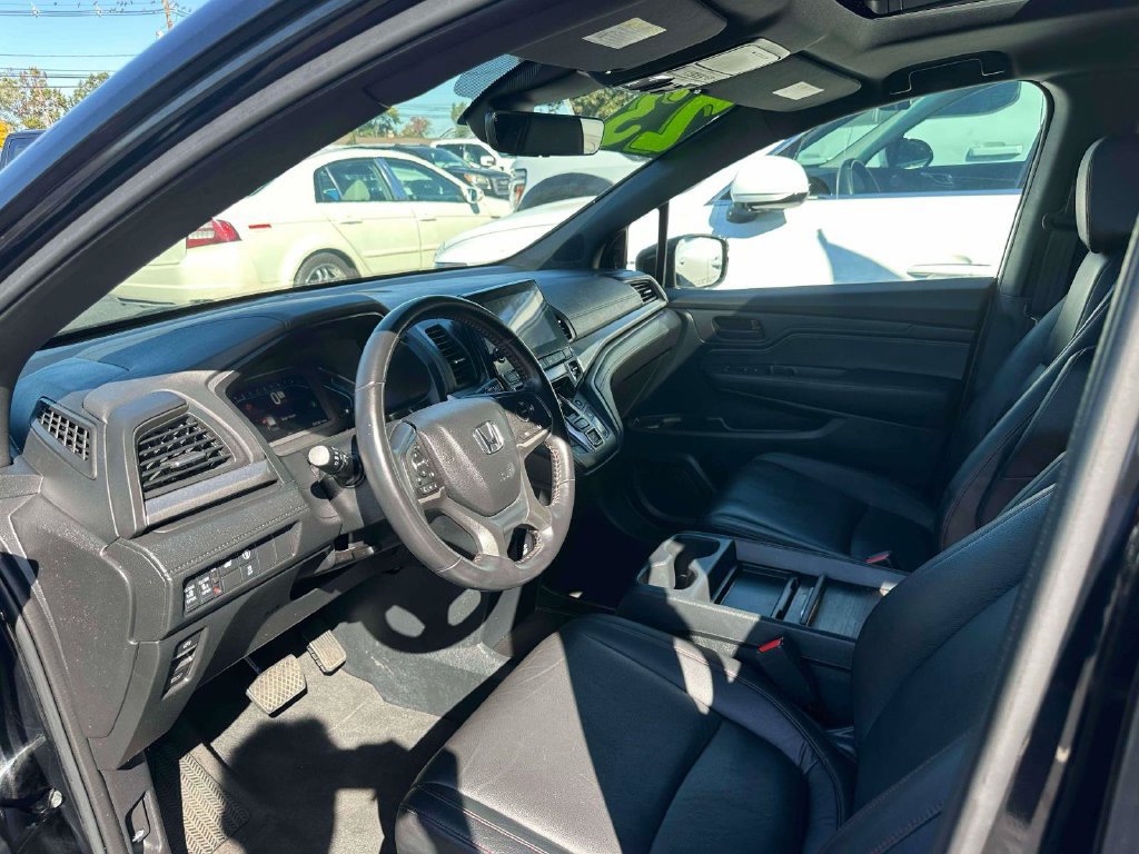 Used 2023 Honda Odyssey Sport image 15