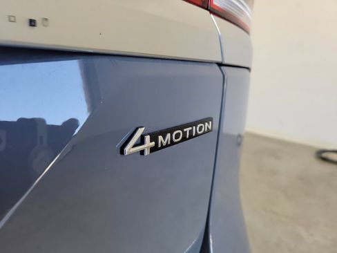 Used 2026 Volkswagen Atlas SEL Premium R-Line AWD/4WD image 9