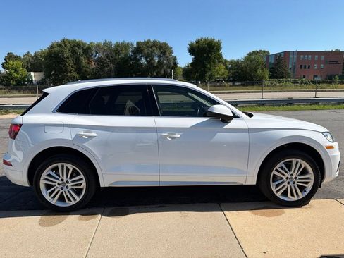 Used 2018 Audi Q5 Prestige w/ Prestige Package AWD/4WD image 10